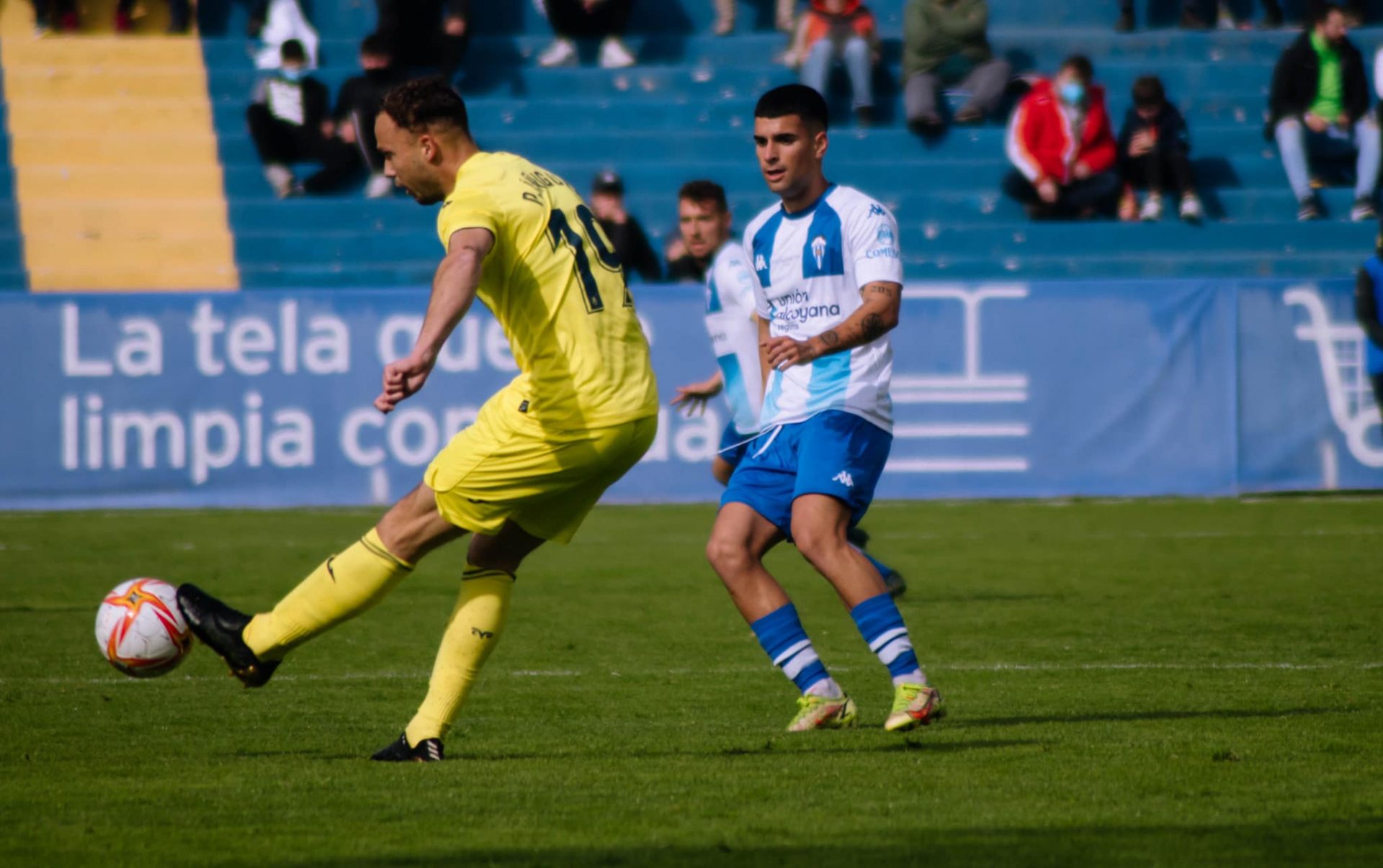 El Alcoyano Y El Villareal B No Salen Del Empate Sin Goles - COPE Alcoy